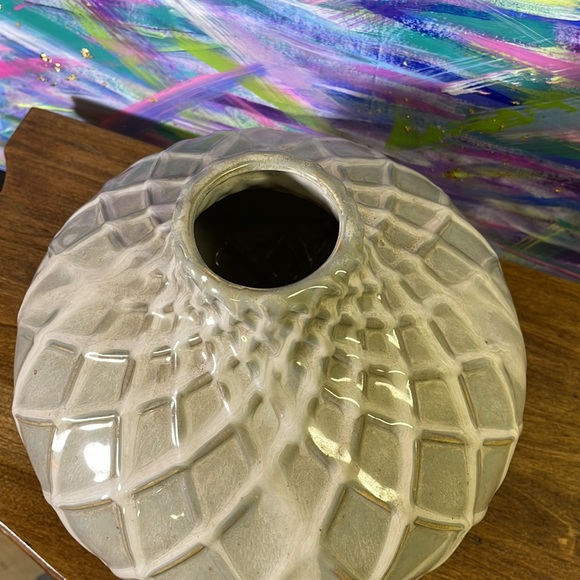 Vase - Picture 3 of 4